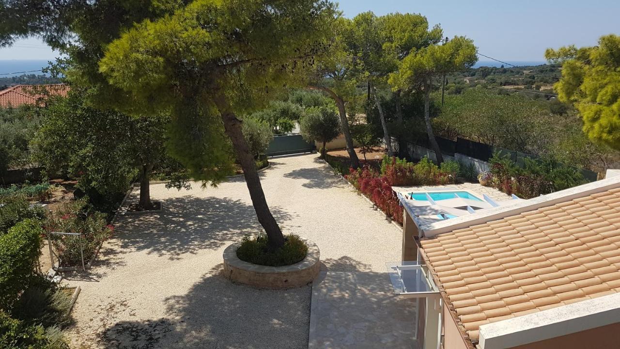 Ponderosa Villa Lixouri